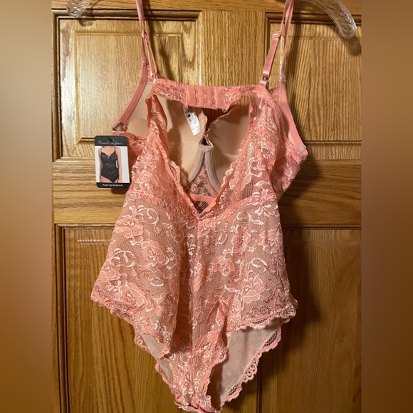 Rose dust push-up bodysuit - Picture 3 of 4